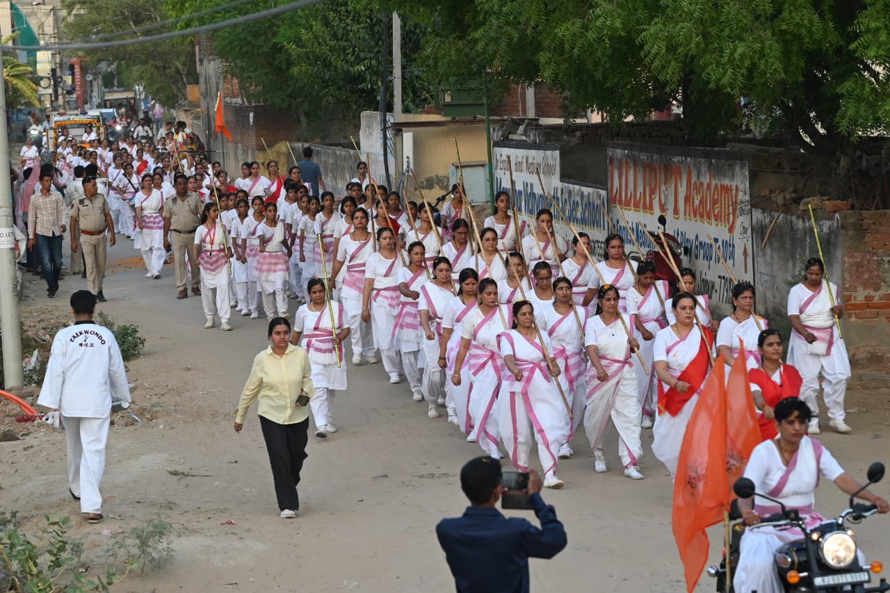 जामडोली में राष्ट्र सेविका समिति का भव्य पथ संचलन सम्पन्न