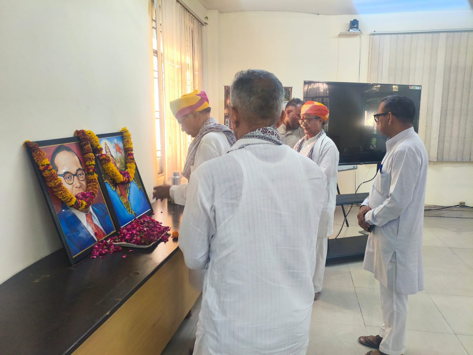 ‘हम भारत के लोग’ पर लोक मंथन: भारतीयता को पश्चिमी नजरिए से नहीं, ‘स्व’ के दृष्टिकोण से समझने की जरूरत