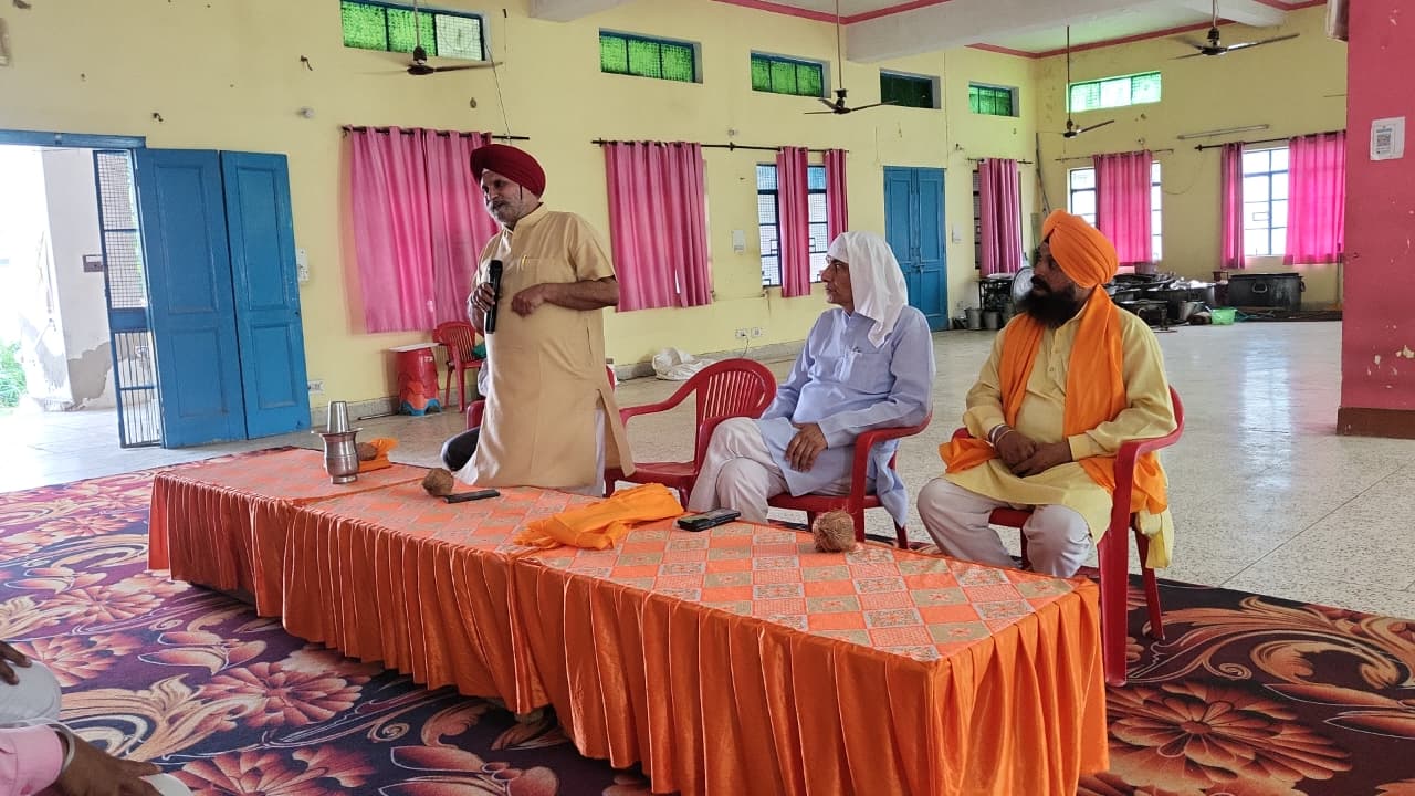 गुरु तेग बहादुर जी के बलिदान दिवस पर संगोष्ठी आयोजित