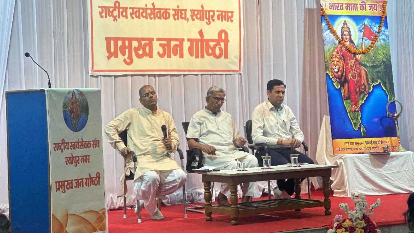 भारत एक जीवंत सांस्कृतिक चेतना है- दुर्गादास