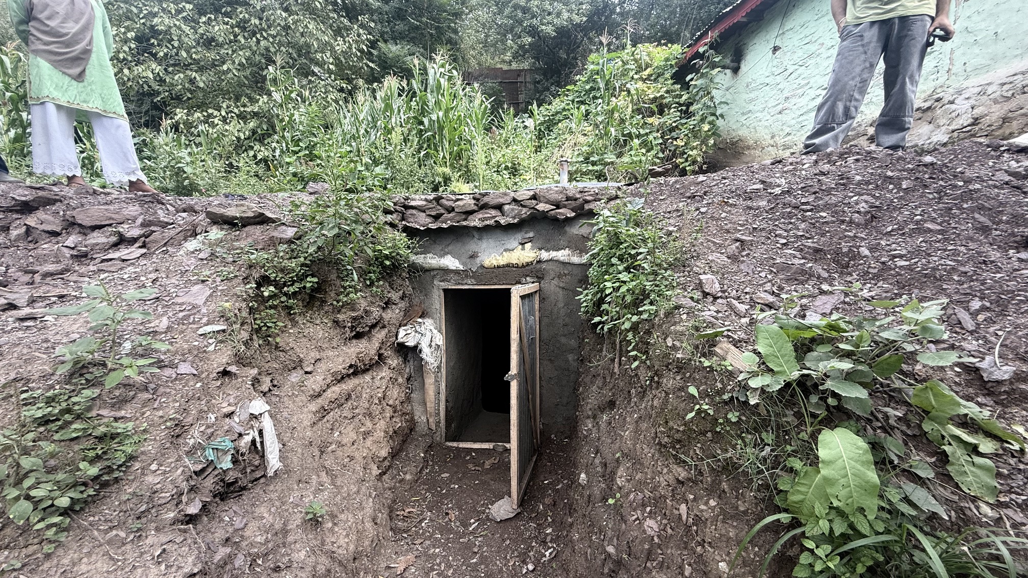 पाकिस्तान सीमा पर बढ़ गई हलचल,18,500 बंकरों की तैयारी ने खींचा ध्यान